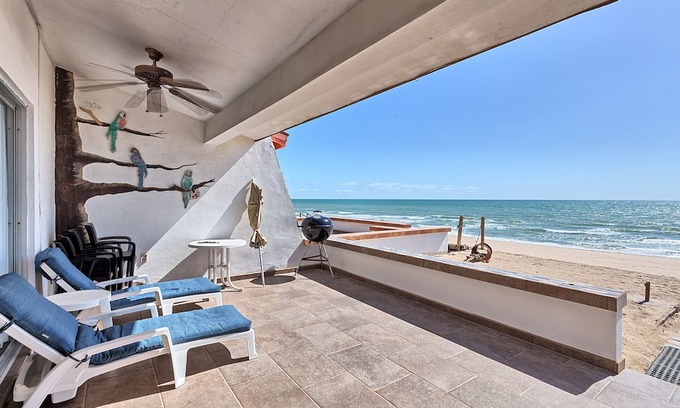 Las Conchas House | 603 - Great two bedroom, two bath beachfront town home