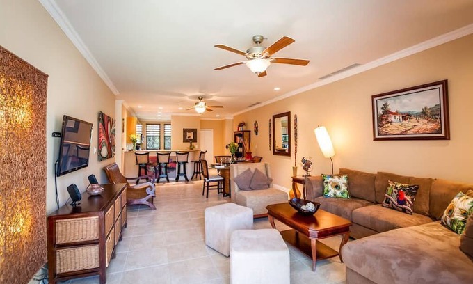 Coco Apartment | Spacious 3 BR condo walking distance to amenities.
