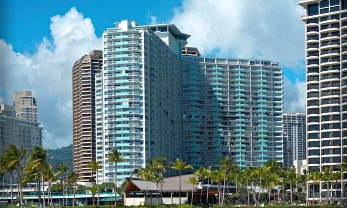Waikiki Condo | Beautifully Remodeled 2 Bedroom Waikiki Condo - Sleeps 6!