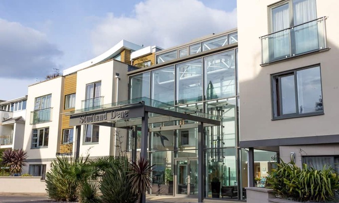 Westbourne Apartment | Ospreys - an apartment that sleeps 2 guests in 1 bedroom