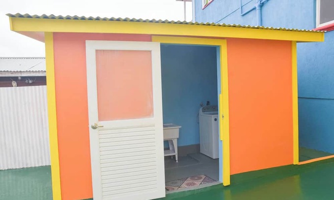 Ivy Apartment | Grateful 6bd by Zenbreak