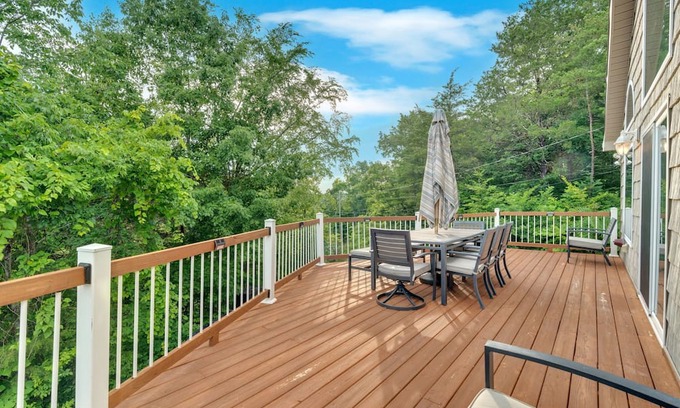 Dandridge Apartment | Cozy 3BR Lake Access w Sauna