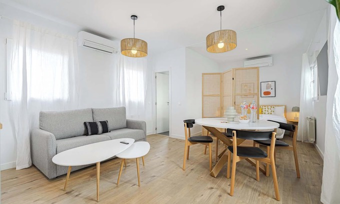 Numancia Apartment | Vallecano Apartments by Olala Homes