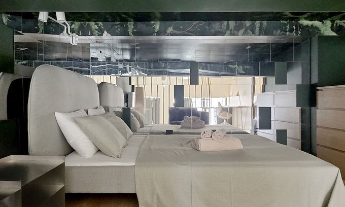 Mons Apartment | me more studio