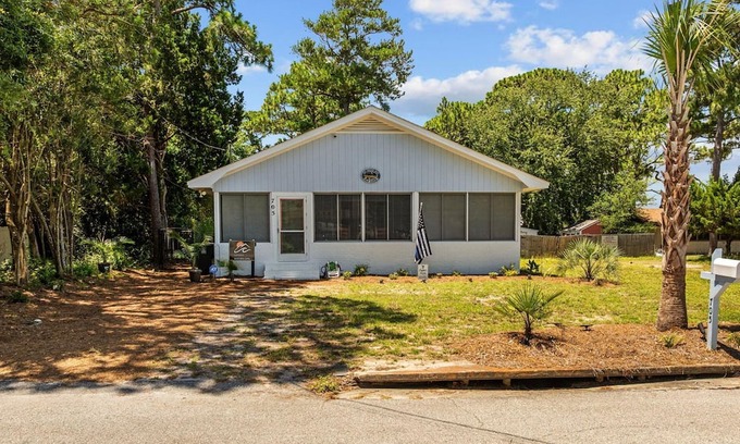 Crescent Beach House | Crescent Moon in North Myrtle Beach