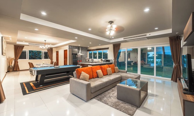 Koh Kaew Villa | Relaxing Huge Seaview Pool Table V181
