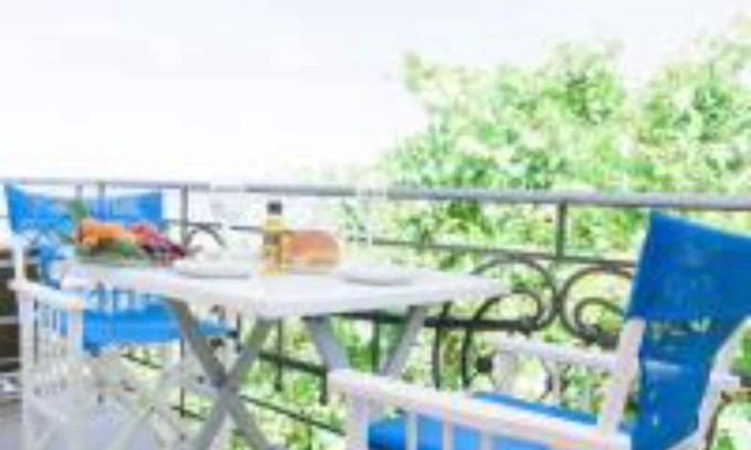 Lefkada Town Apartment | Seaview Kaposantes Apartments