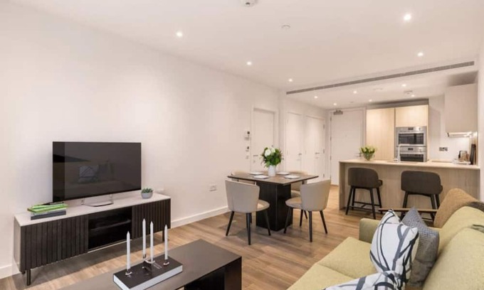 Nine Elms Apartment | 2bed-2bath-2balconylondoneyeview