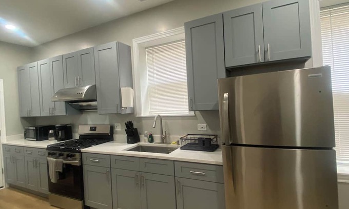 Bridgeport Apartment | Stylish Apartment near Chicago Downtown