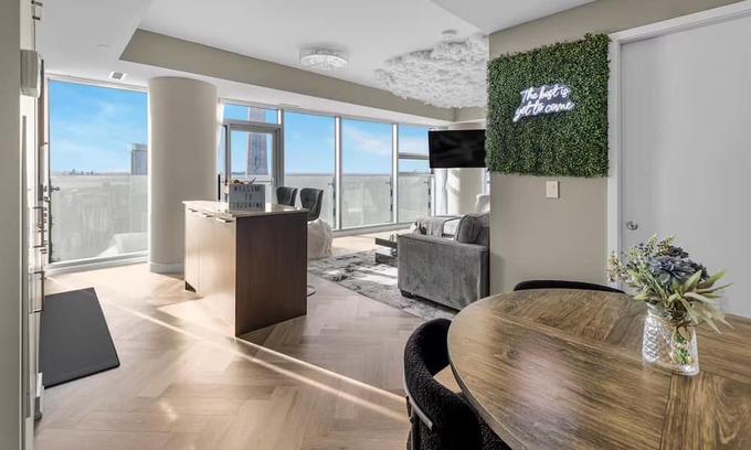 Downtown Toronto Hotel | Harbour Downtown