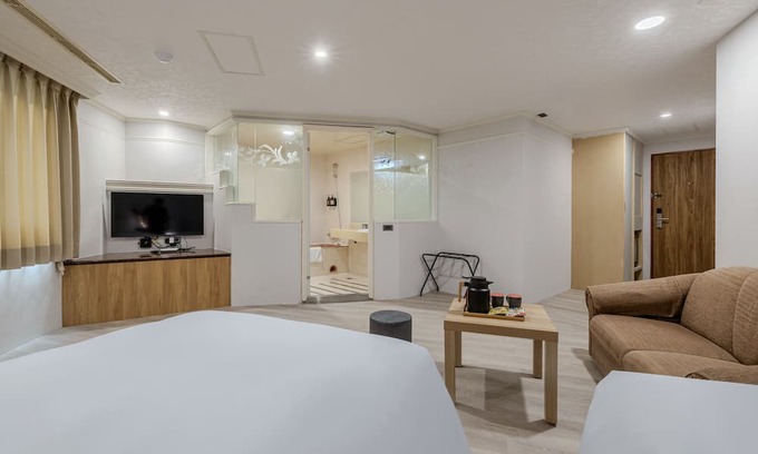 Kaohsiung City Centre House | Retro Kaohsiung