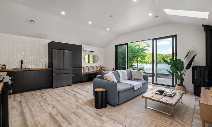 Porters Lake Cottage | Nalu Retreat Lakeside