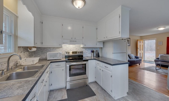 Durham House | Duke 3br 1.5ba At American Village 3 Bedroom Home by Quantum Suites