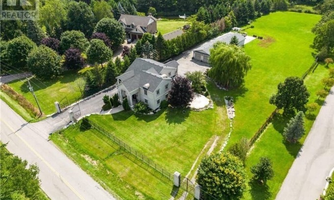 Jerseyville Apartment | Cozy & charming retreat in countryside