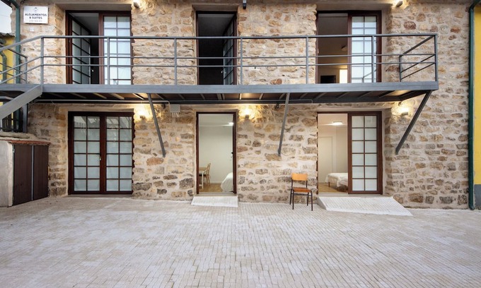Coimbra Apartment | Room 'Quarto 3 Rc - Quinta Df' with Mountain View, Wi-Fi and Air Conditioning