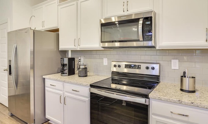 Murfreesboro House | Family-Friendly Townhome in Murfreesboro!