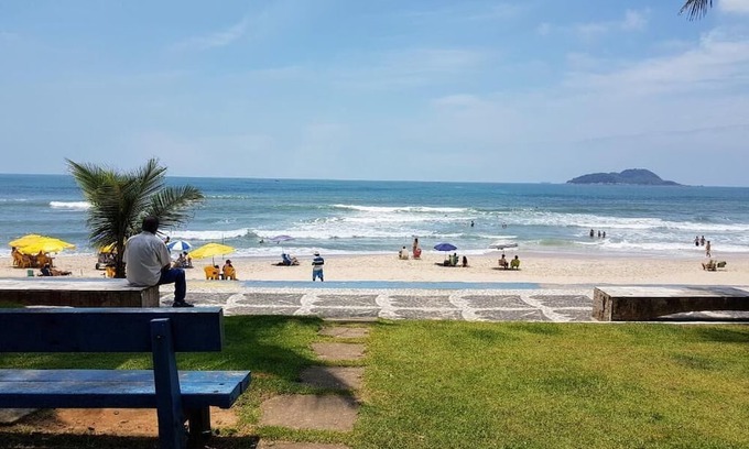 Tombo Apartment | Rest 100m from Tombo Beach, pet friendly with WI-FI