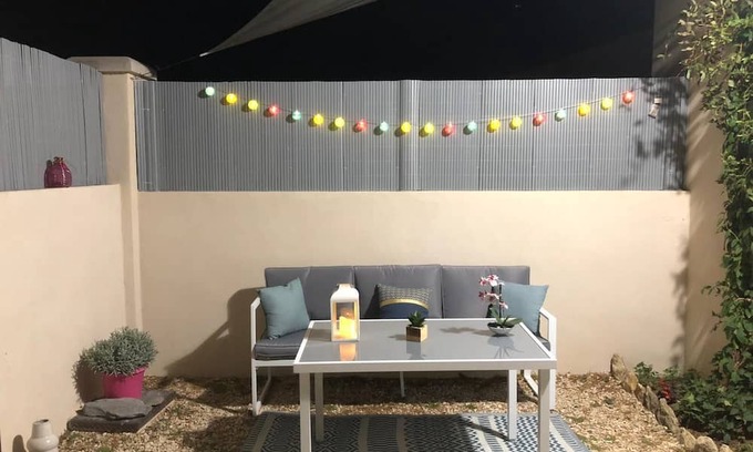 Cheval-Blanc Apartment | Apartment 'Esprit Zen En Provence Spa' with Shared Pool, Wi-Fi and Air Conditioning