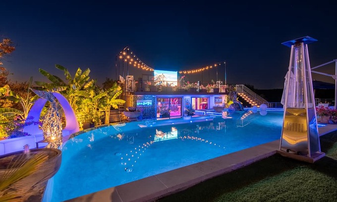 Long Canyon House | NEW! Oasis at the Cove! 7 AC! Sleeps up to 12!