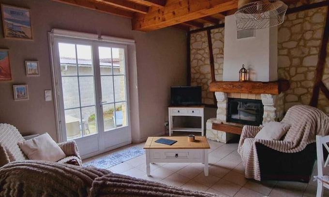 Verlincthun House | L'Etable, 6-person gîte in an old barn.