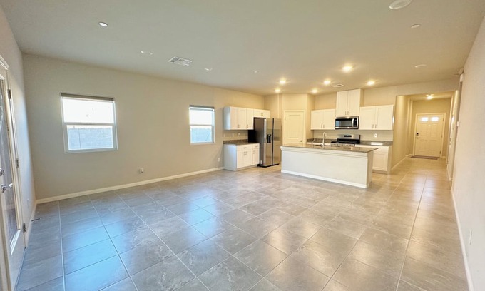 Centennial Hills House | Lone Mountain Las Vegas 4-bedroom house Near Mt Charleston & Redrock