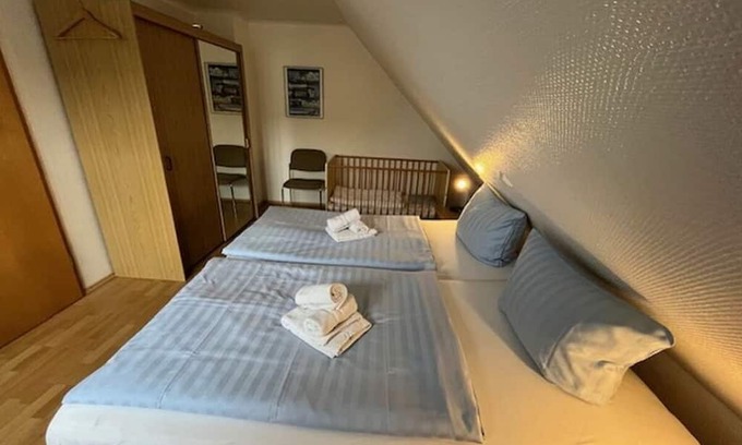 Norddeich Boat Rental | Ellen Comfortable Holiday Residence