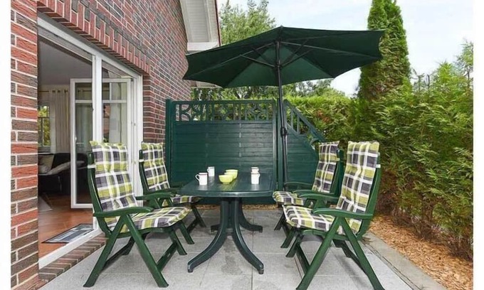 Neuharlingersiel Boat Rental | Kleine Möwe Comfortable holiday residence