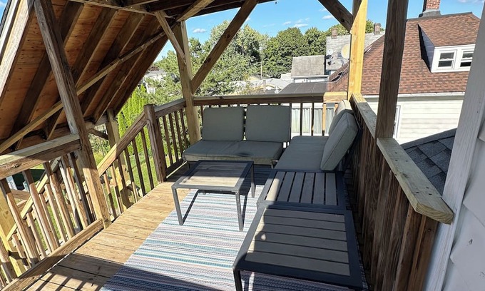 Danbury Apartment | Cozy 1-bedroom apartment in welcoming Danbury with AC, WiFi