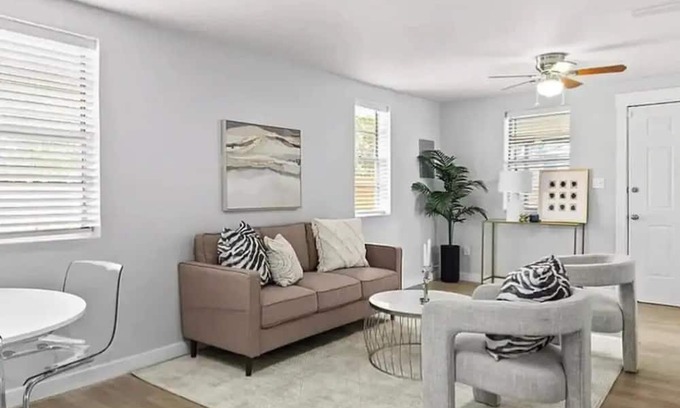 Tallahassee House | Great Weekender