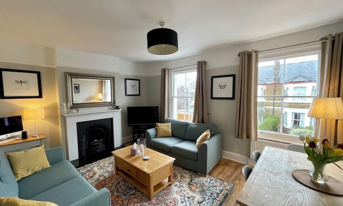 Beverley Apartment | Charming 2 bedroom first floor apartment