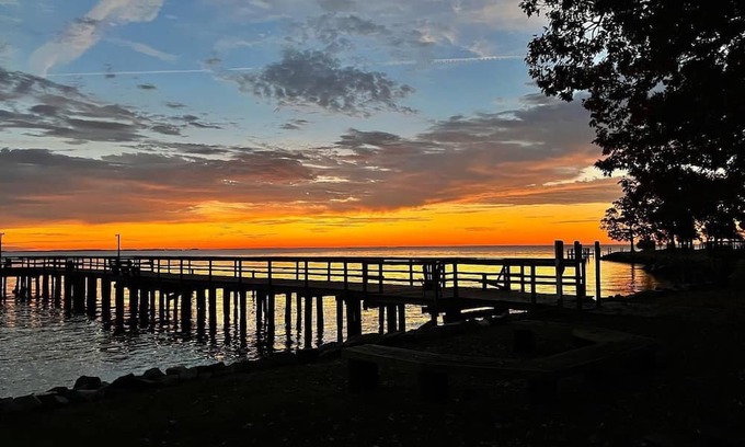 Shady Side House | 3-bedroom home in beautiful Shady Side by the Chesapeake Bay!