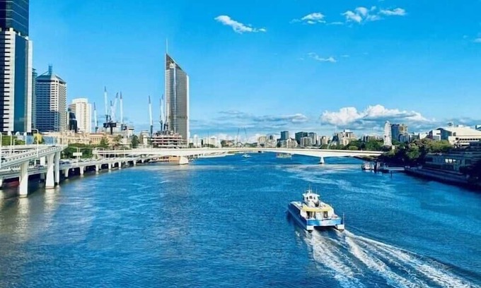 East Brisbane House | KozyGuru | East Brisbane | 3 Bedroom 2 Bathroom