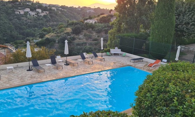 Saint Antoine Apartment | Appartement T3 vue mer Dans Résidence Fermée Avec Piscine