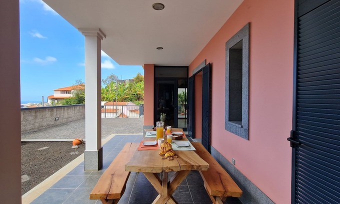 Sao Roque House | Mon Rêve Portugais by LovelyStay