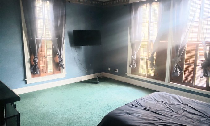 Smethport Apartment | 2-bedroom Apt with WiFi, AC, free laundry