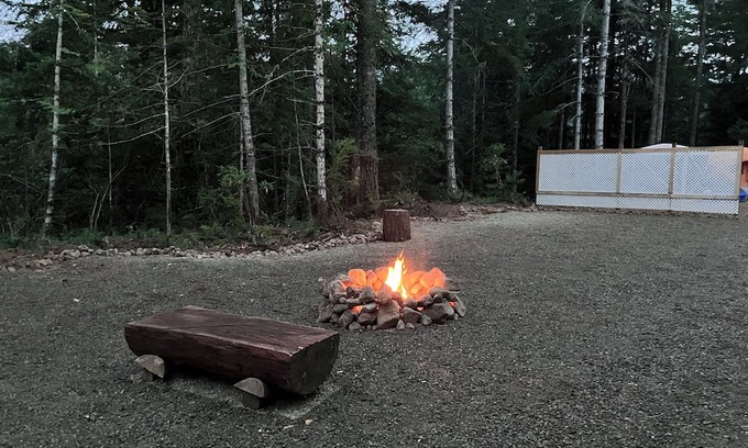 West Hills RV Rental | Marvelous campground near Rocky Brook Falls - Boulder