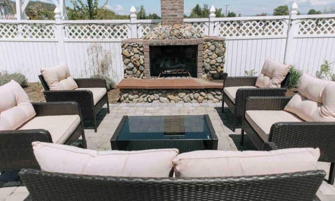 Medford House | This boutique hotel is a 1 bedroom(s), 1 bathrooms, located in Central Point, OR.