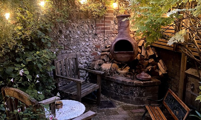 Lewes Cottage | Stylish, cozy centrally located historical cottage in Lewes