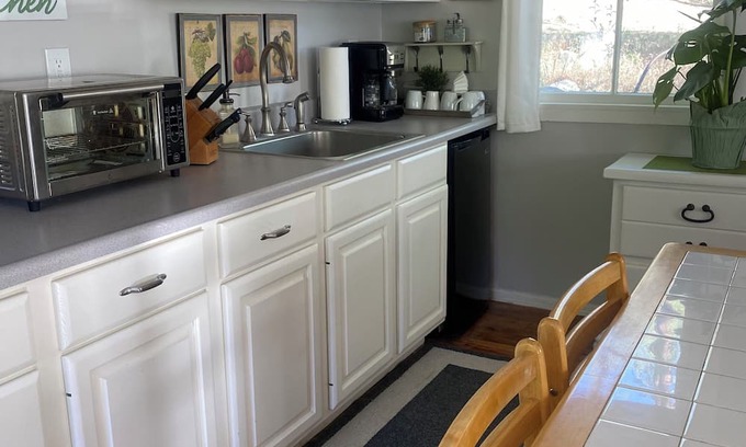 Ponderosa Park Cottage | Enchanted 2 bedroom cottage in the tranquil Prescott forest with WiFi, AC, more.
