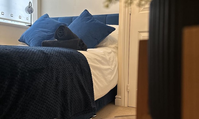 Canton Apartment | 2 Bedroom City Centre Apartment