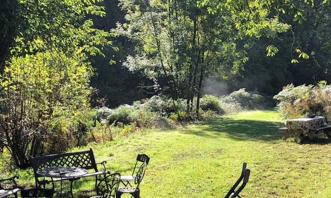 La Croupte Cottage | serene peace in the middle of the forest
