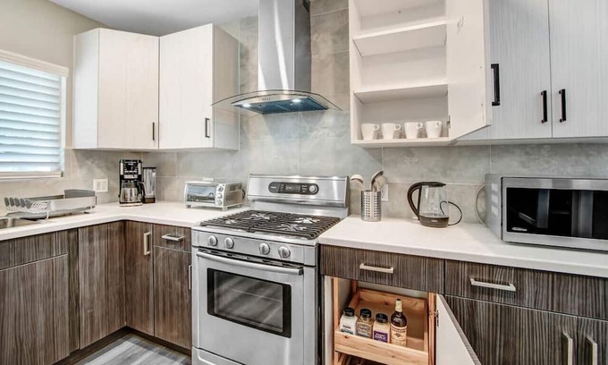 Los Angeles House | Luxe Urban Vista - LA