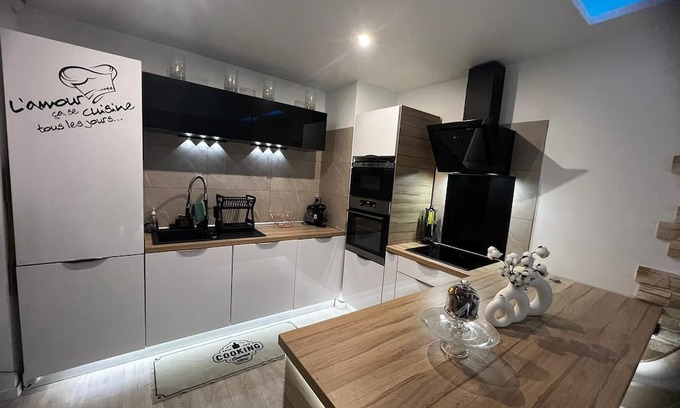 Livry-Gargan Apartment | Appartement Sevran/cdg/paris/disneyland Paris