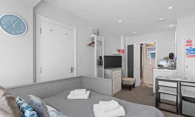 Rottingdean Apartment | Boutique Studio Apartment | By My Getaways