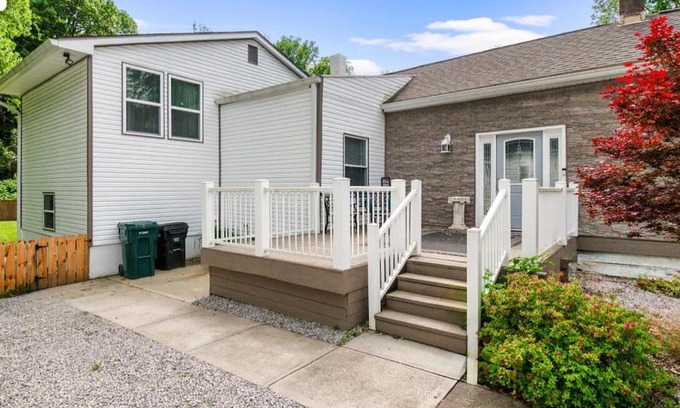Roselawn Finance House | Weekend Retreat