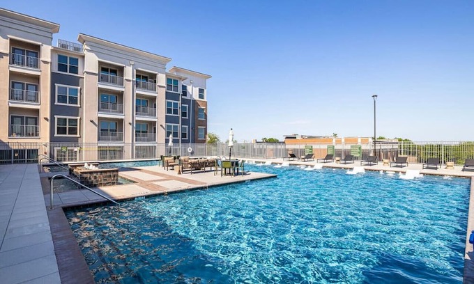 Lewisville Apartment | Elegant Lakeside 1BD: Pool, Gym & Cozy Workspace