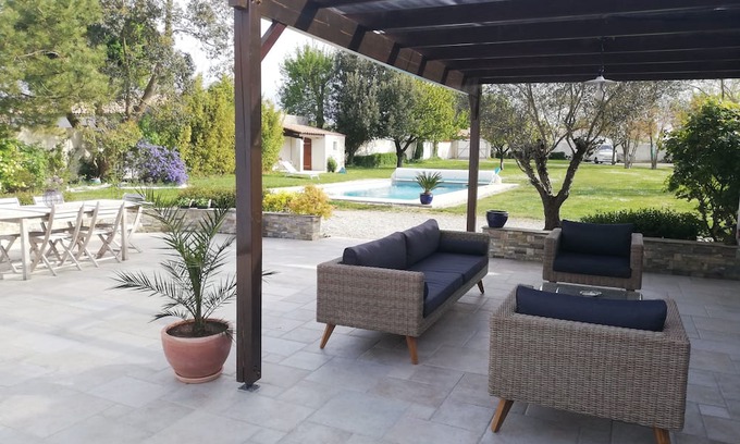 La Jarrie House | Agréable Maison Avec Piscine Chauffée Près de La Rochelle