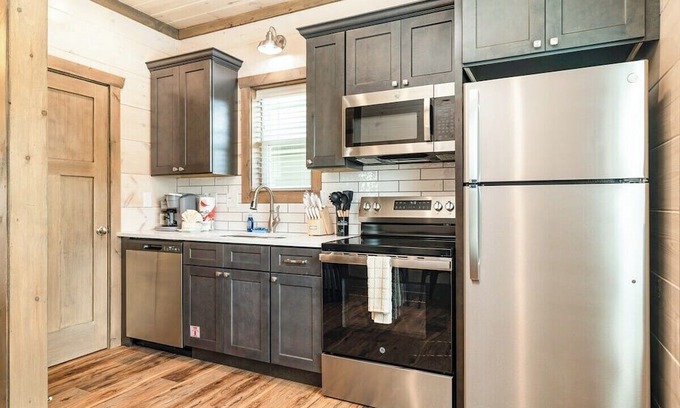 Pigeon Forge Cabin | 5 Minutes From Dollywood/In DwTn Pigeon Forge