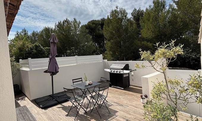 Carry-le-Rouet Apartment | Jolie T2 Proche des Plages et du Port de Carry le Rouet