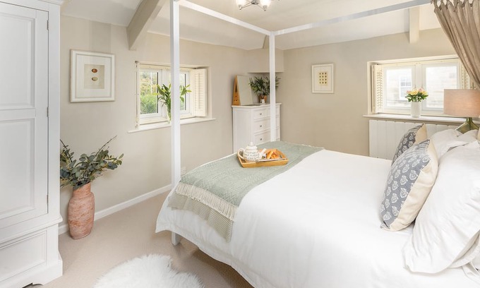 Warkworth Cottage | The Old Coach House - an apartment that sleeps 3 guests in 2 bedrooms